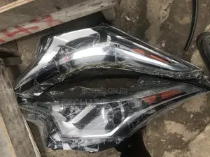 Toyota C-Hr 2016 Headlight Available