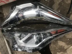 Toyota C-Hr 2016 Headlight Available