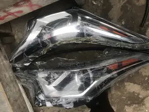 Toyota C-Hr 2016 Headlight Available