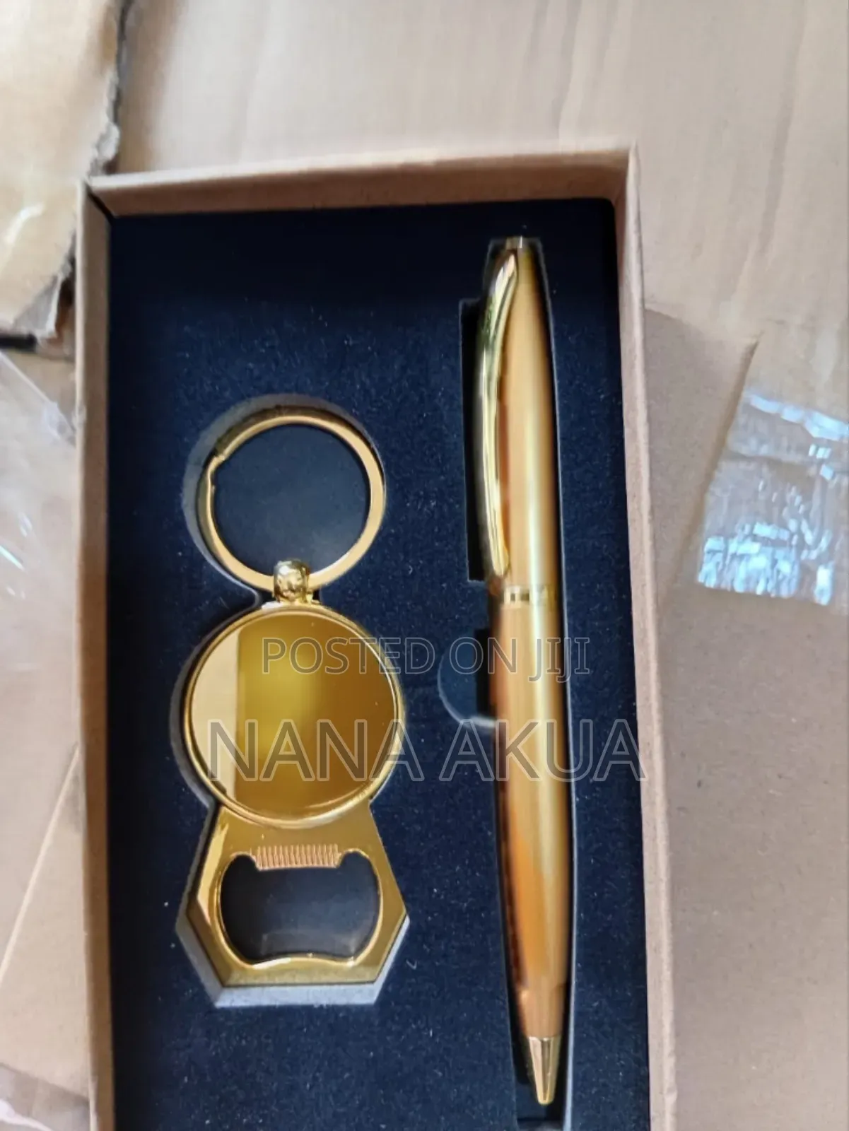 Souvenir Gift Set (Customised)