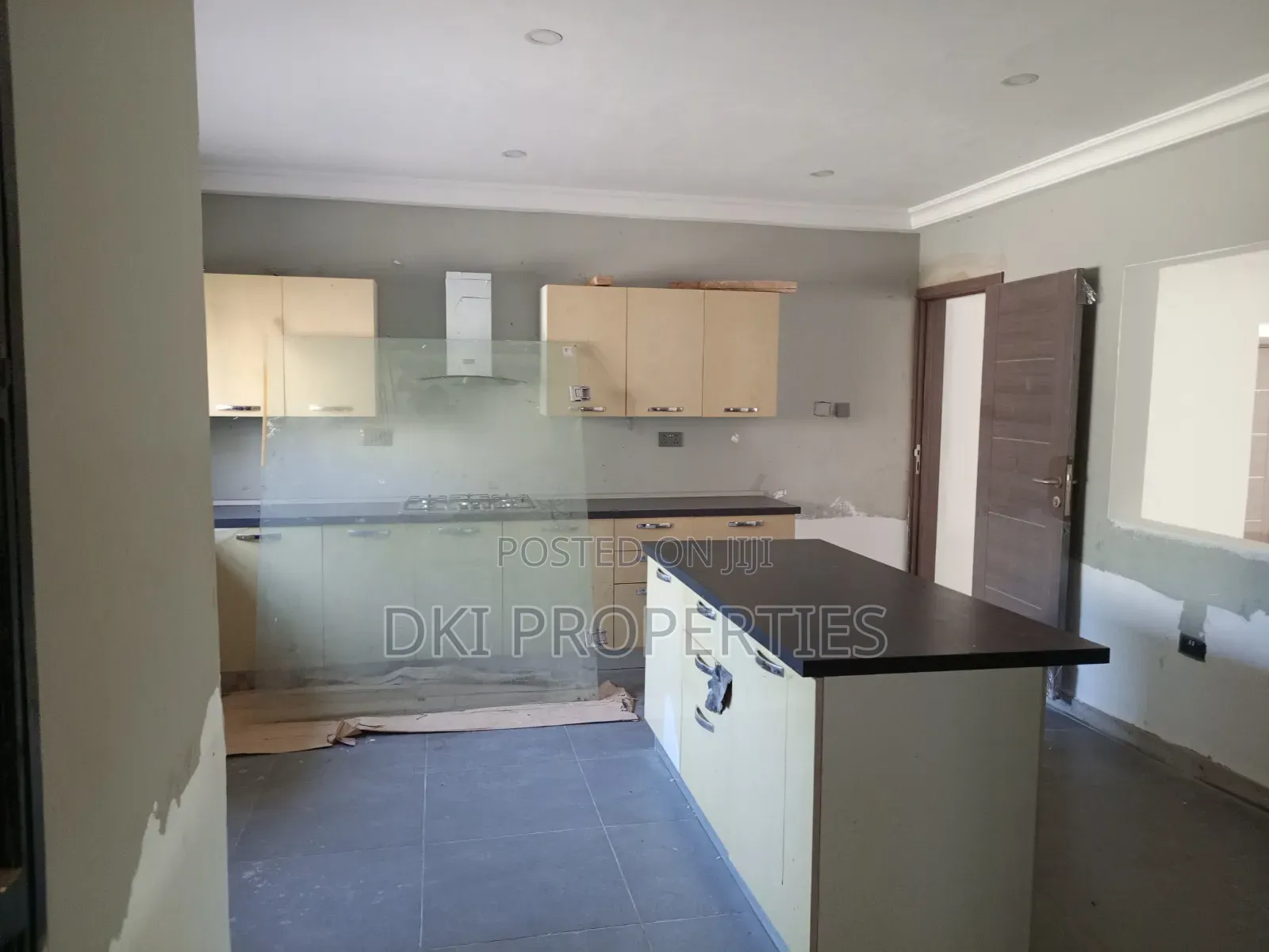 4bdrm House in Dki Properties, Oyibi for sale