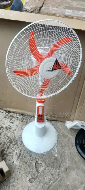 Iwin 18inch Rechargeable Standing Fan