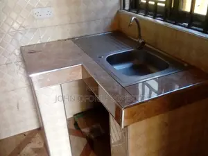 1bdrm Apartment in Ayeduase H. 5 Road, Kumasi Metropolitan for rent