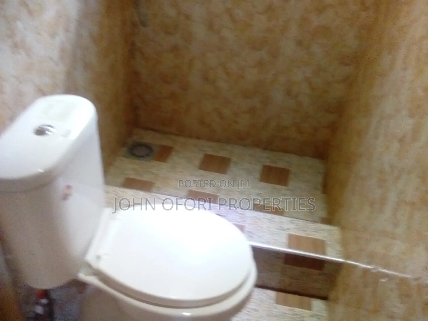 1bdrm Apartment in Ayeduase H. 5 Road, Kumasi Metropolitan for rent