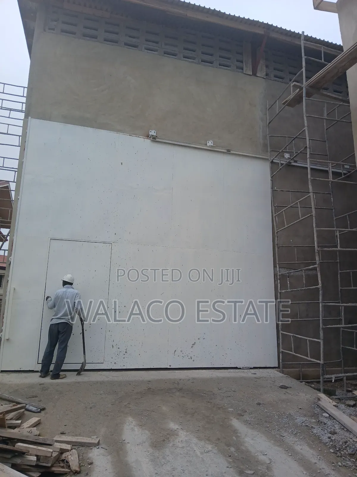 800square Metre Warehouse at Tesano for Rent
