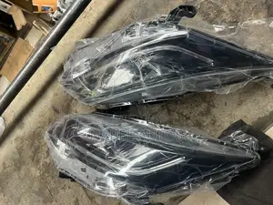 Toyota Rush 2018 Headlight Pair