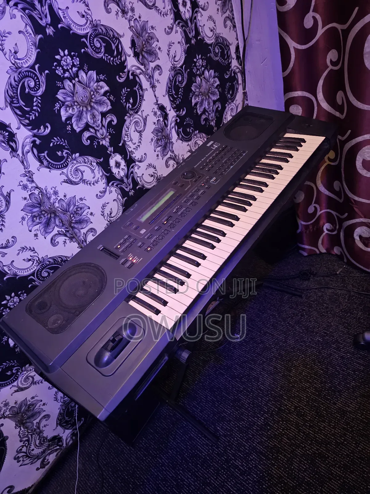 Korg I4s Keyboard