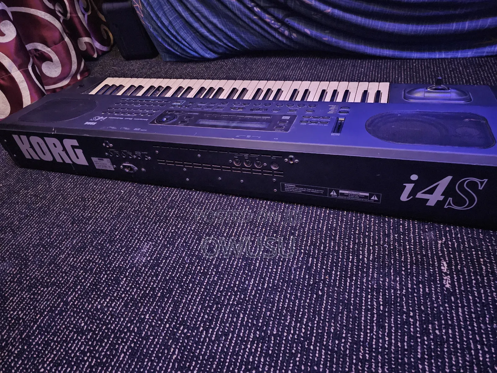 Korg I4s Keyboard