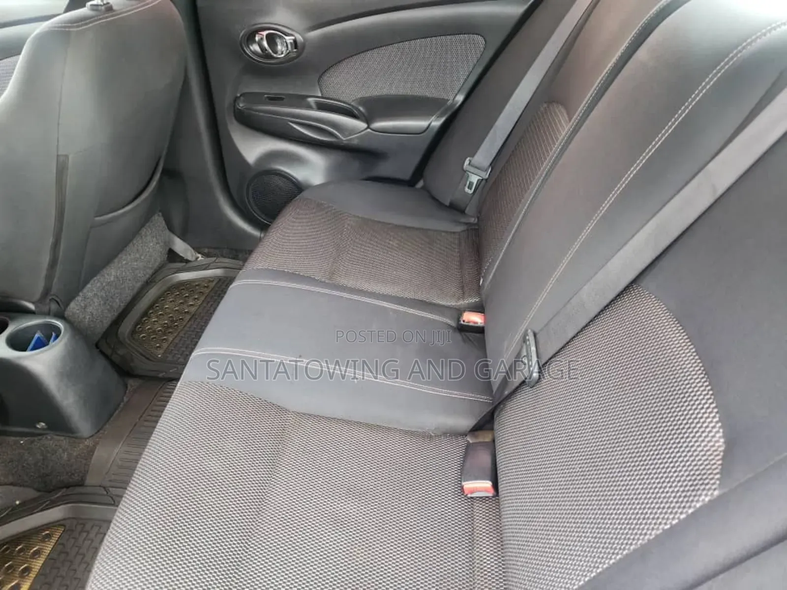 Nissan Versa 1.6 SV 2013 Red