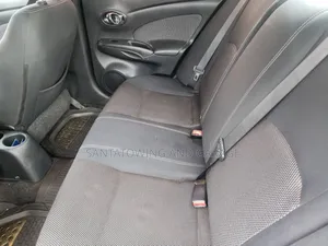 Nissan Versa 1.6 SV 2013 Red