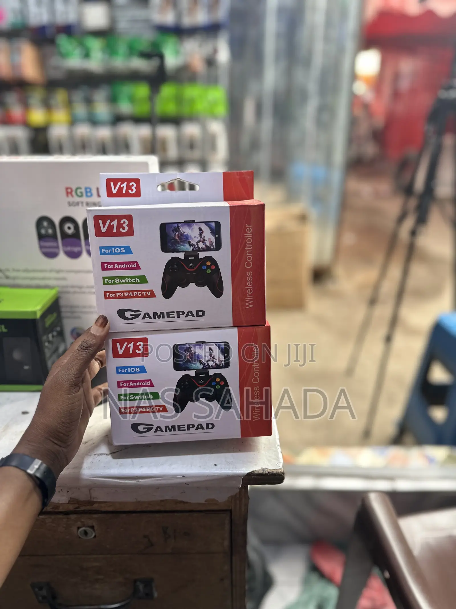 Wireless V13 Game Pad