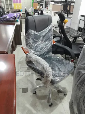 Executive Desk Chair