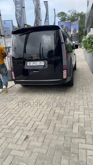 Hyundai Staria 8-Seater Van for Rent