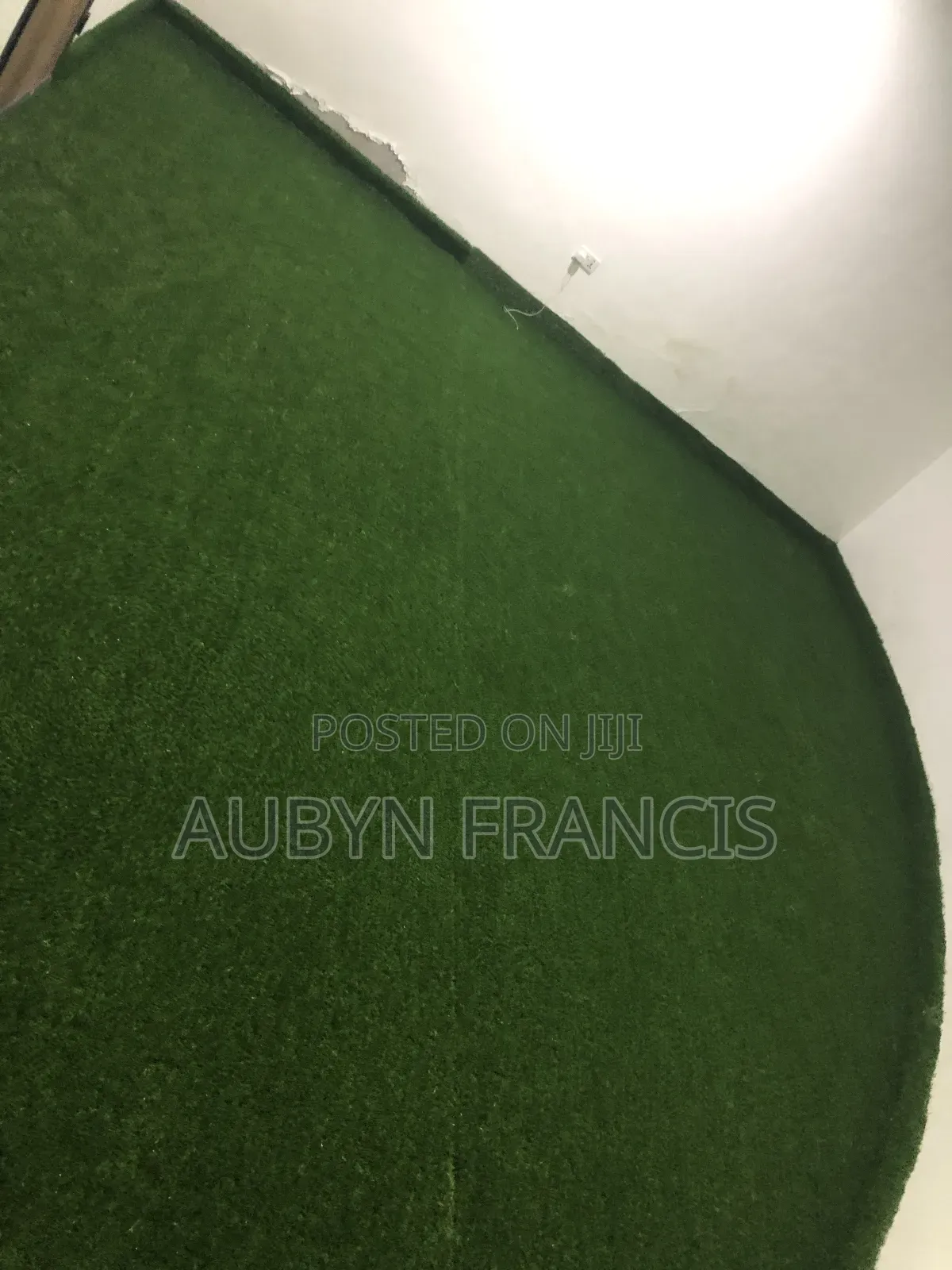 Professional Artificial Grass Or Woollen Carpet Installer