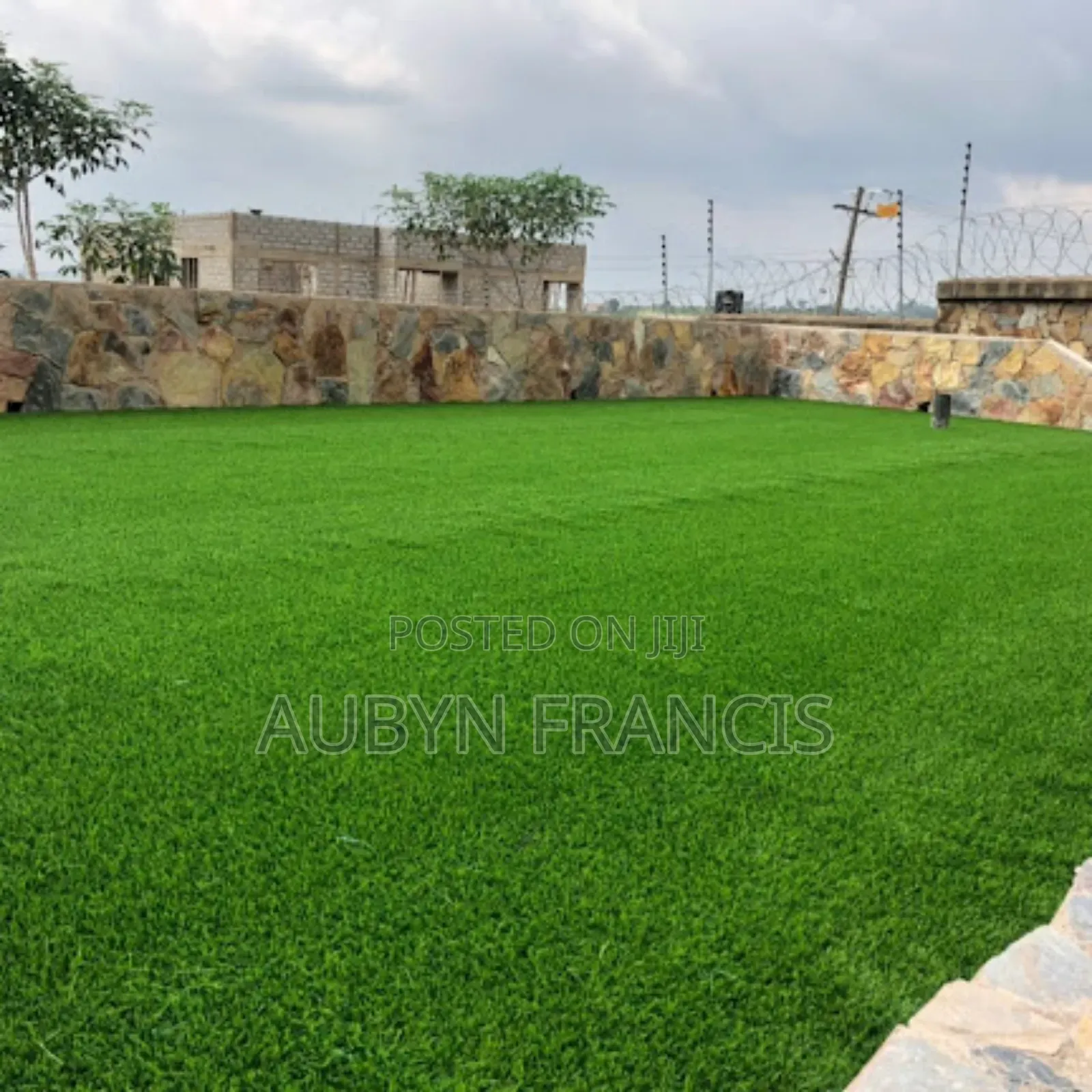Professional Artificial Grass Or Woollen Carpet Installer