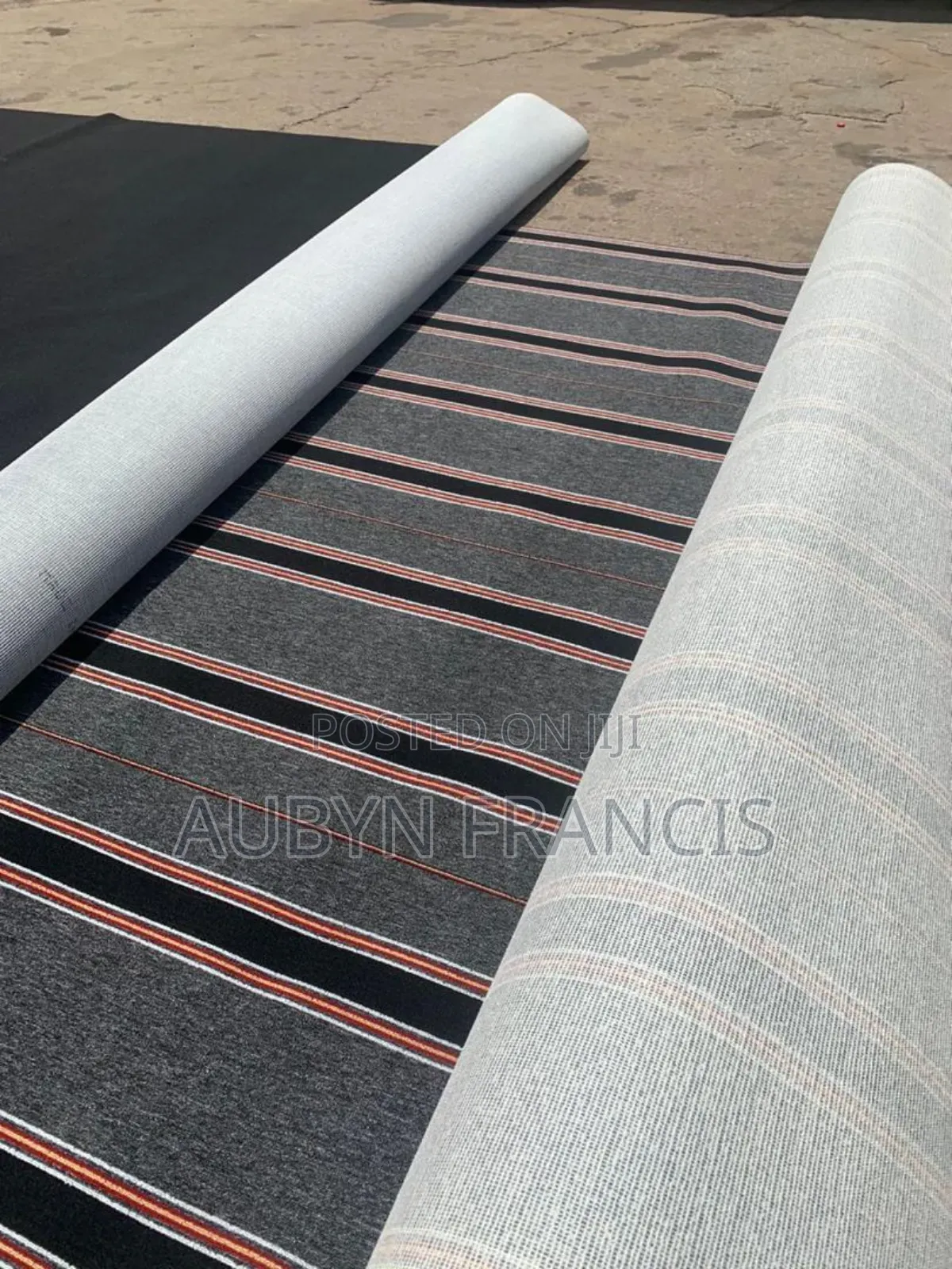 Professional Artificial Grass Or Woollen Carpet Installer