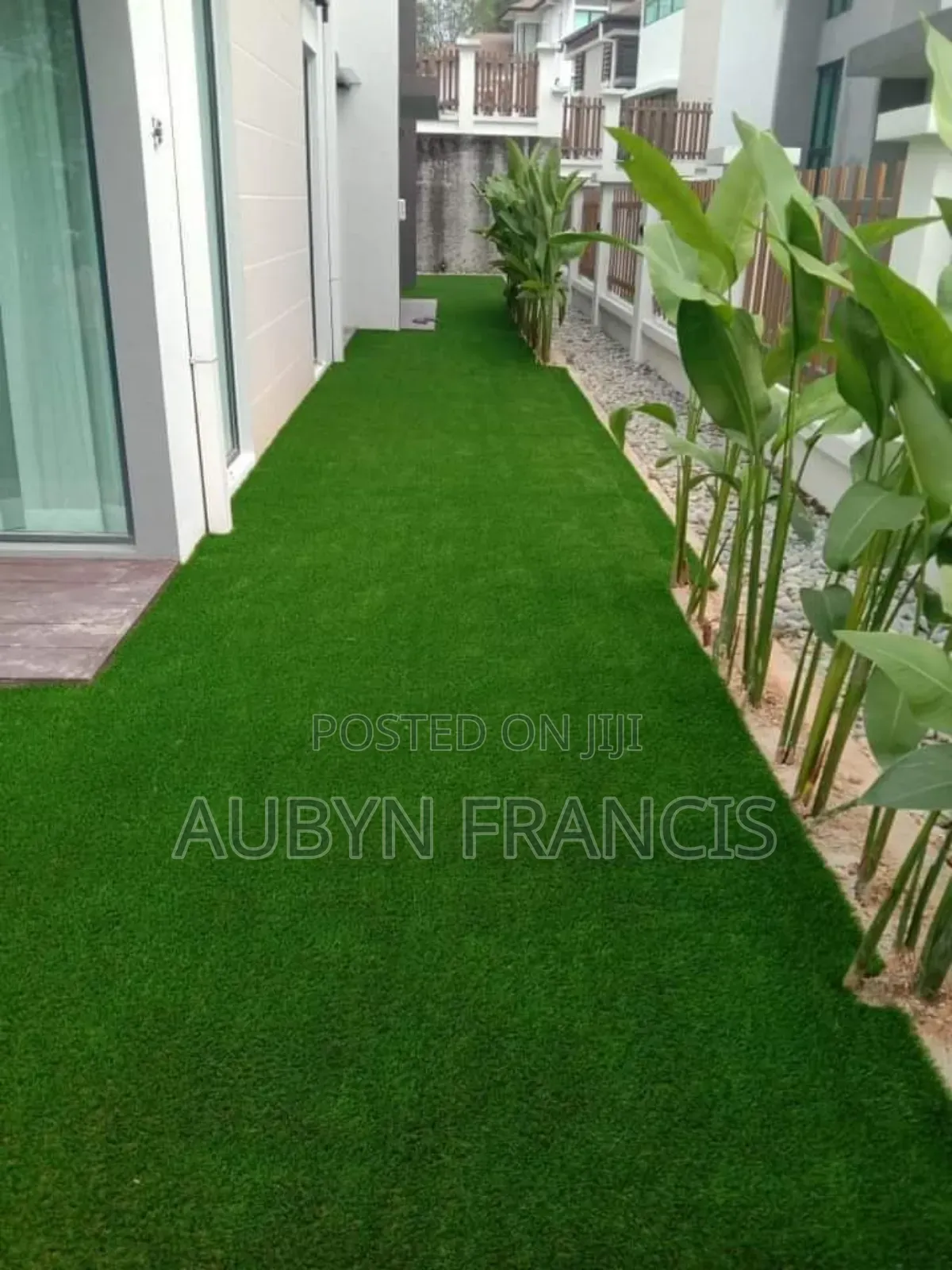 Professional Artificial Grass Or Woollen Carpet Installer