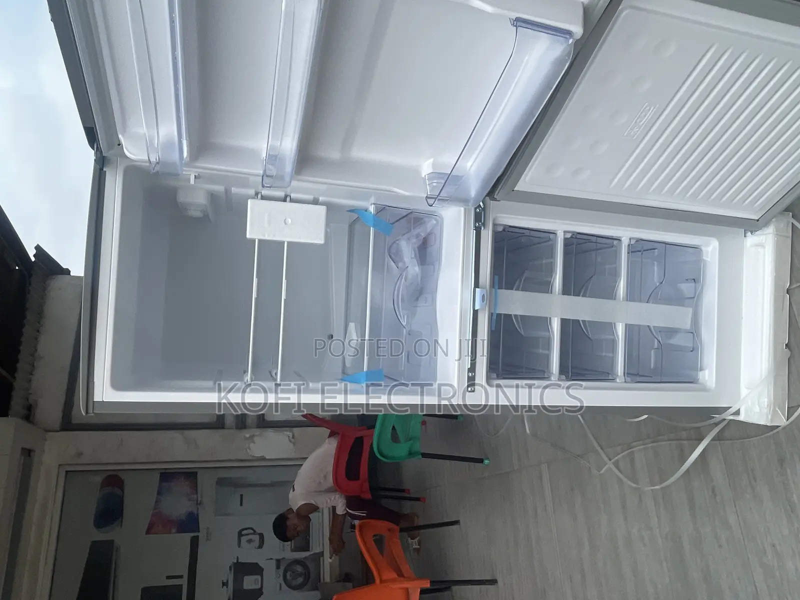 Store Variety in Pearl 140 LTR D/D Bottom Freezer Fridge