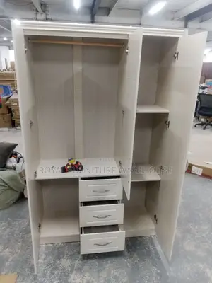 3 Doors Wooden Wardrobe