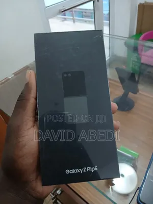 New Samsung Galaxy Z Flip5 256 GB Black