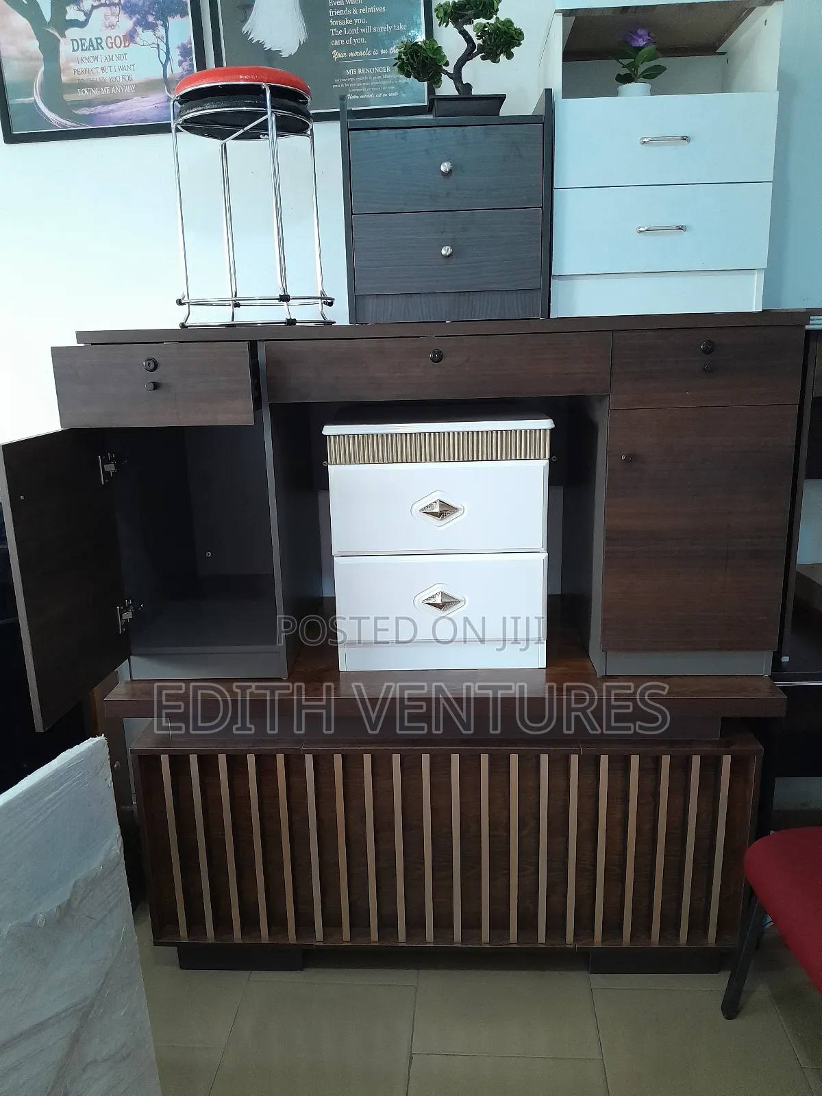 Exclusive Officers Office Table