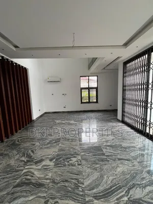 4bdrm Penthouse in Dki Properties, East Legon for rent