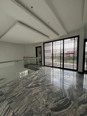4bdrm Penthouse in Dki Properties, East Legon for rent