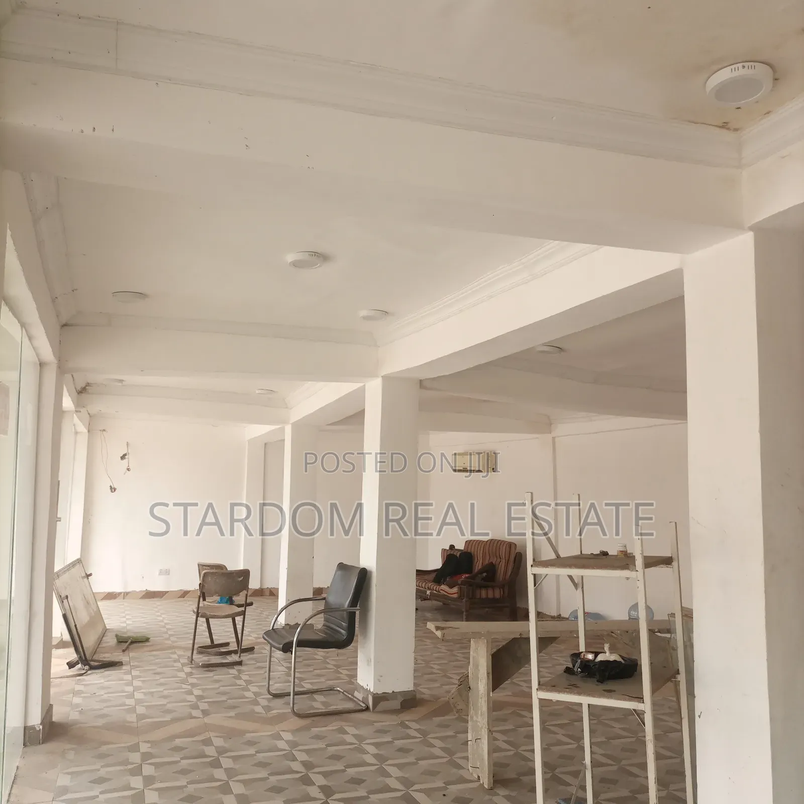 Spacious Commercial Shop/Office Space for Rent – East Legon