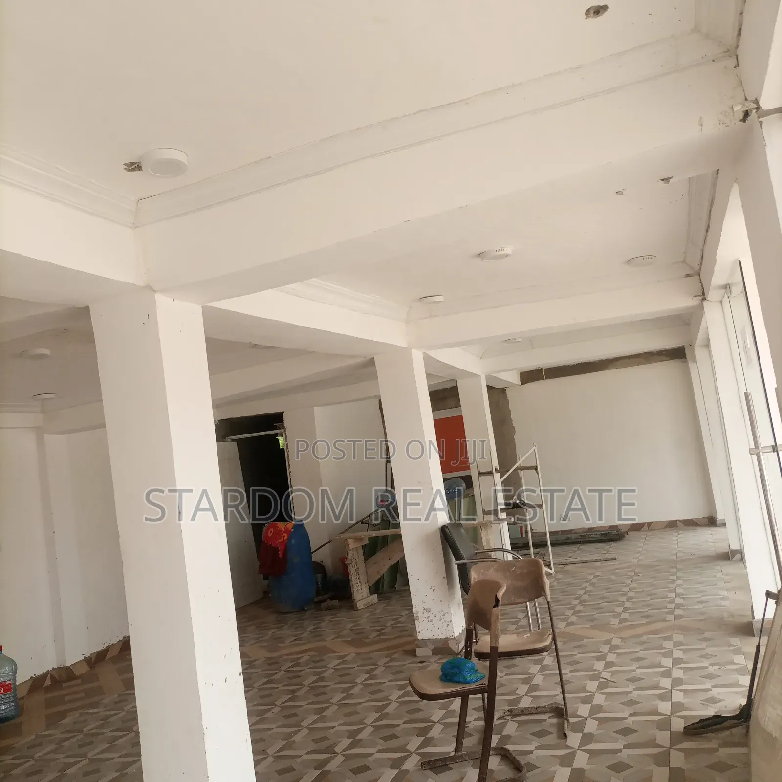 Spacious Commercial Shop/Office Space for Rent – East Legon