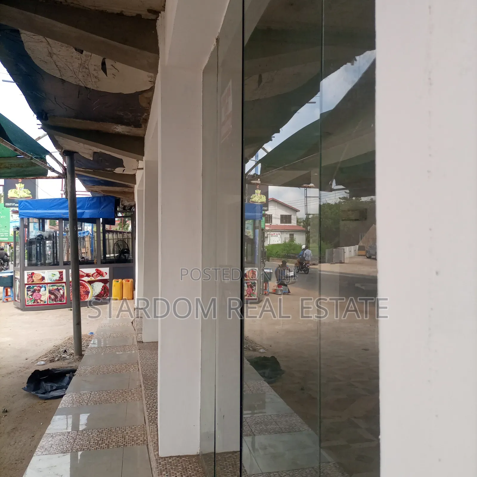 Spacious Commercial Shop/Office Space for Rent – East Legon