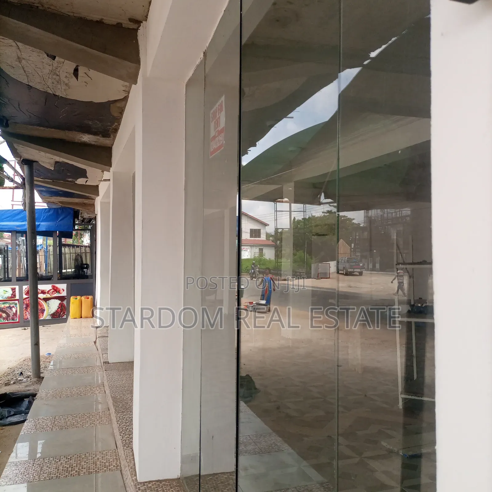 Spacious Commercial Shop/Office Space for Rent – East Legon
