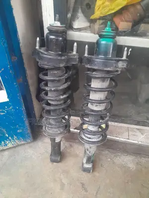 Mitsubishi Outlender 2014 Back Shocks Absorbers