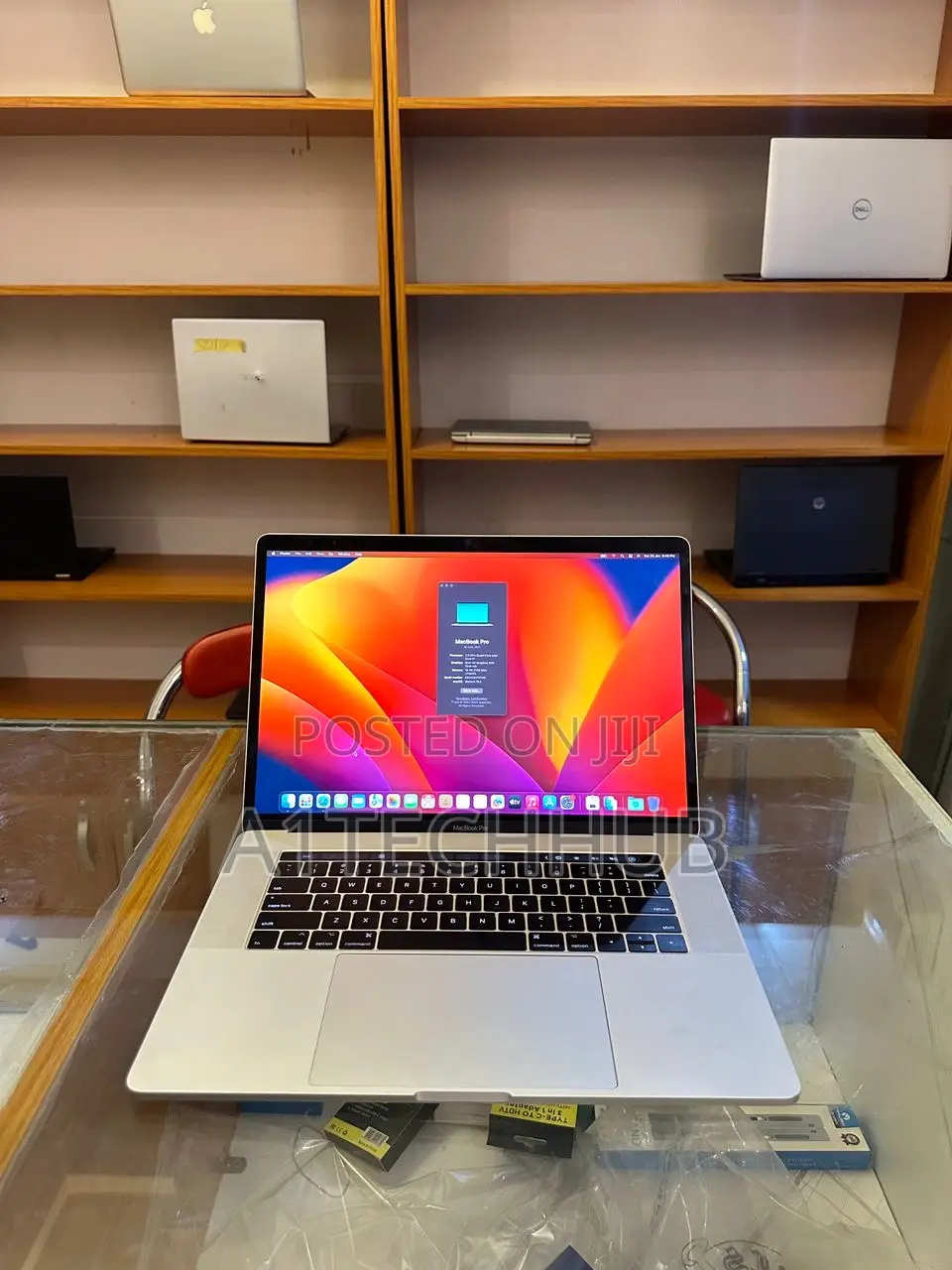 Laptop Apple MacBook Pro 2018 16GB Intel Core i7 SSD 512GB