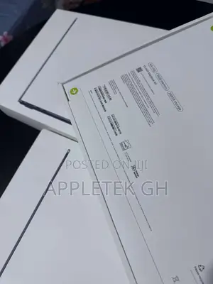 New Laptop Apple MacBook Air 2025 M4 13-inch 16GB Apple M4 SSD 256GB