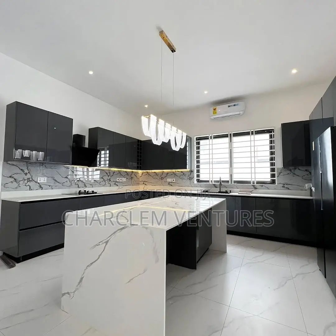 4bdrm House in Charclem Ventures, Sakumono for sale