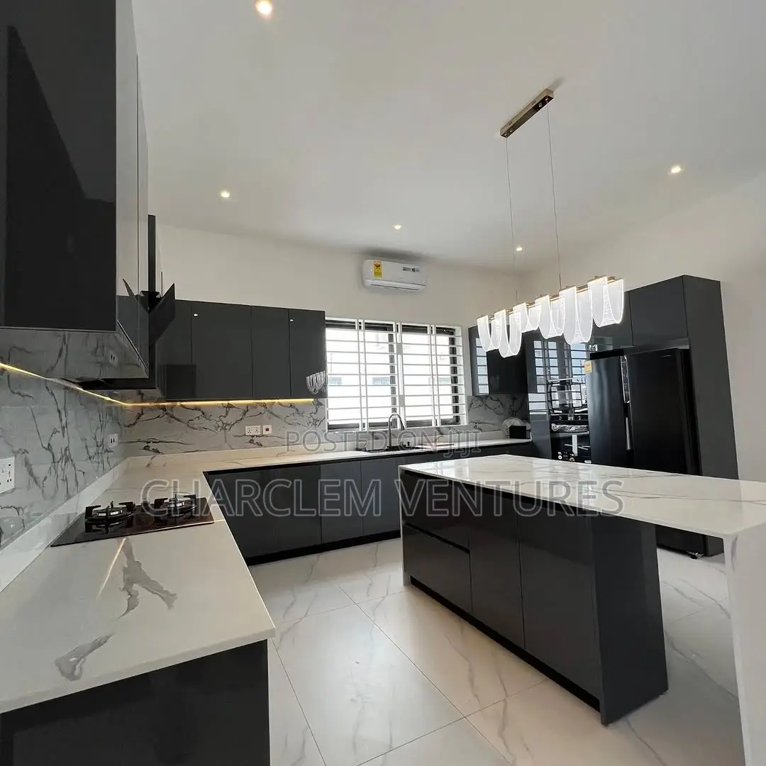 4bdrm House in Charclem Ventures, Sakumono for sale