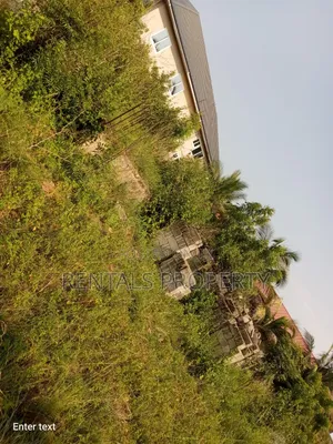 Uncomplet House