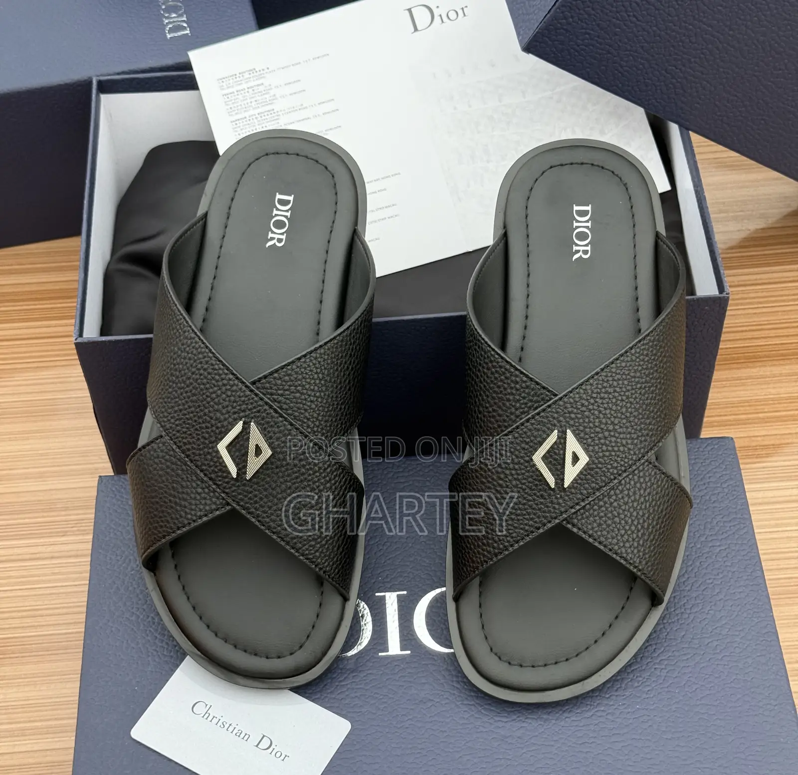 Luxury Unique Designed Crossed Slippers - Black