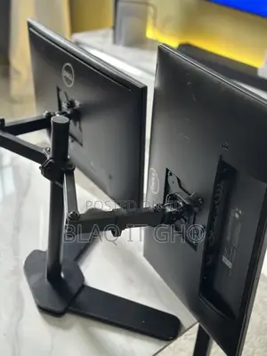 Dual 25 Inches 1440p QHD Resolution Dell Monitor