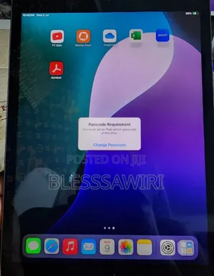 Apple iPad 10.2 (2019) 32 GB Gray