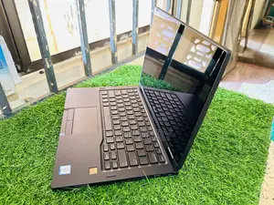 Laptop Dell Latitude 7390 16GB Intel Core i7 SSD 512GB