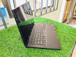 Laptop Dell Latitude 7390 16GB Intel Core i7 SSD 512GB