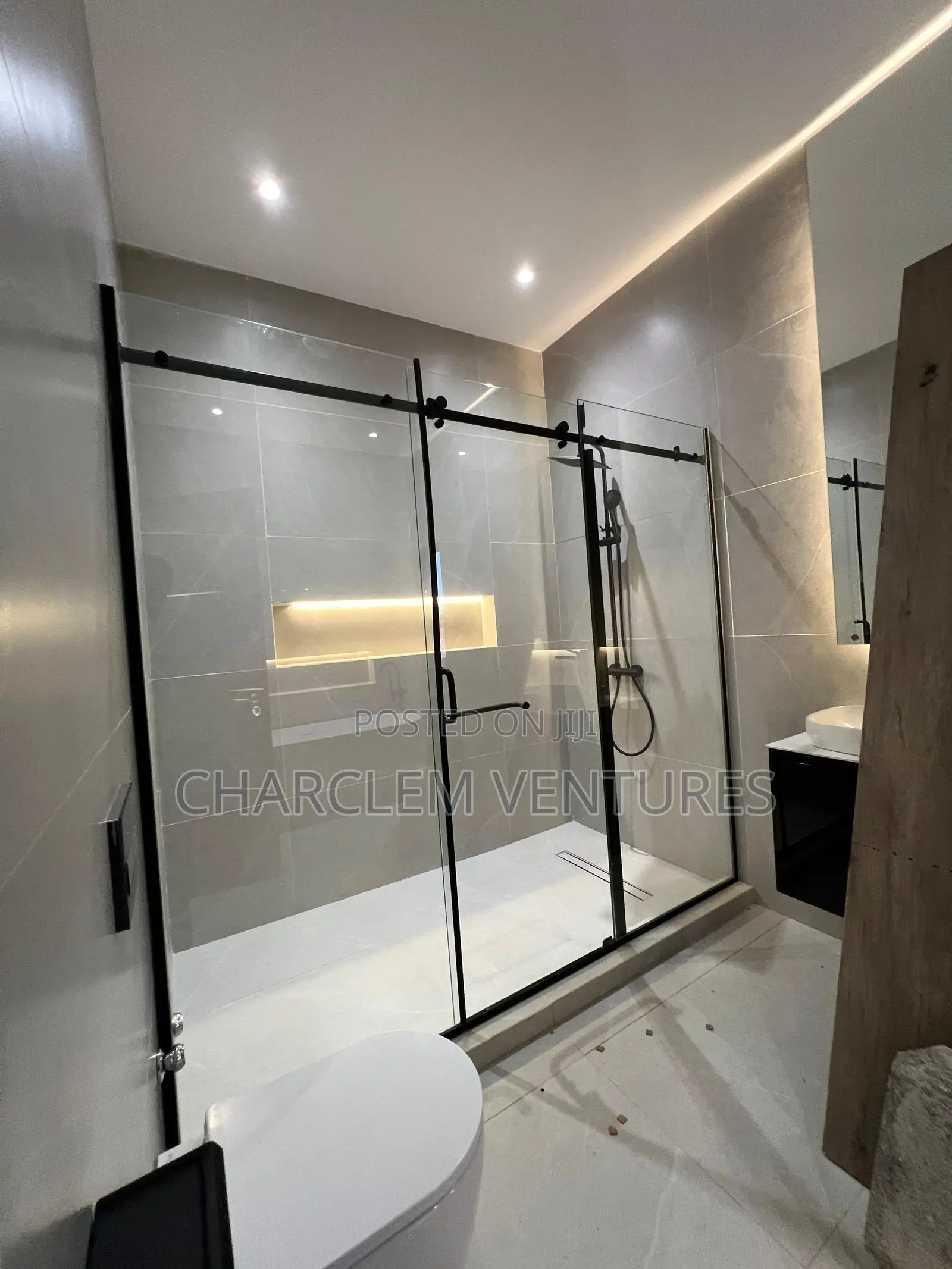 4bdrm House in Charclem Ventures, Ashaley Botwe for sale