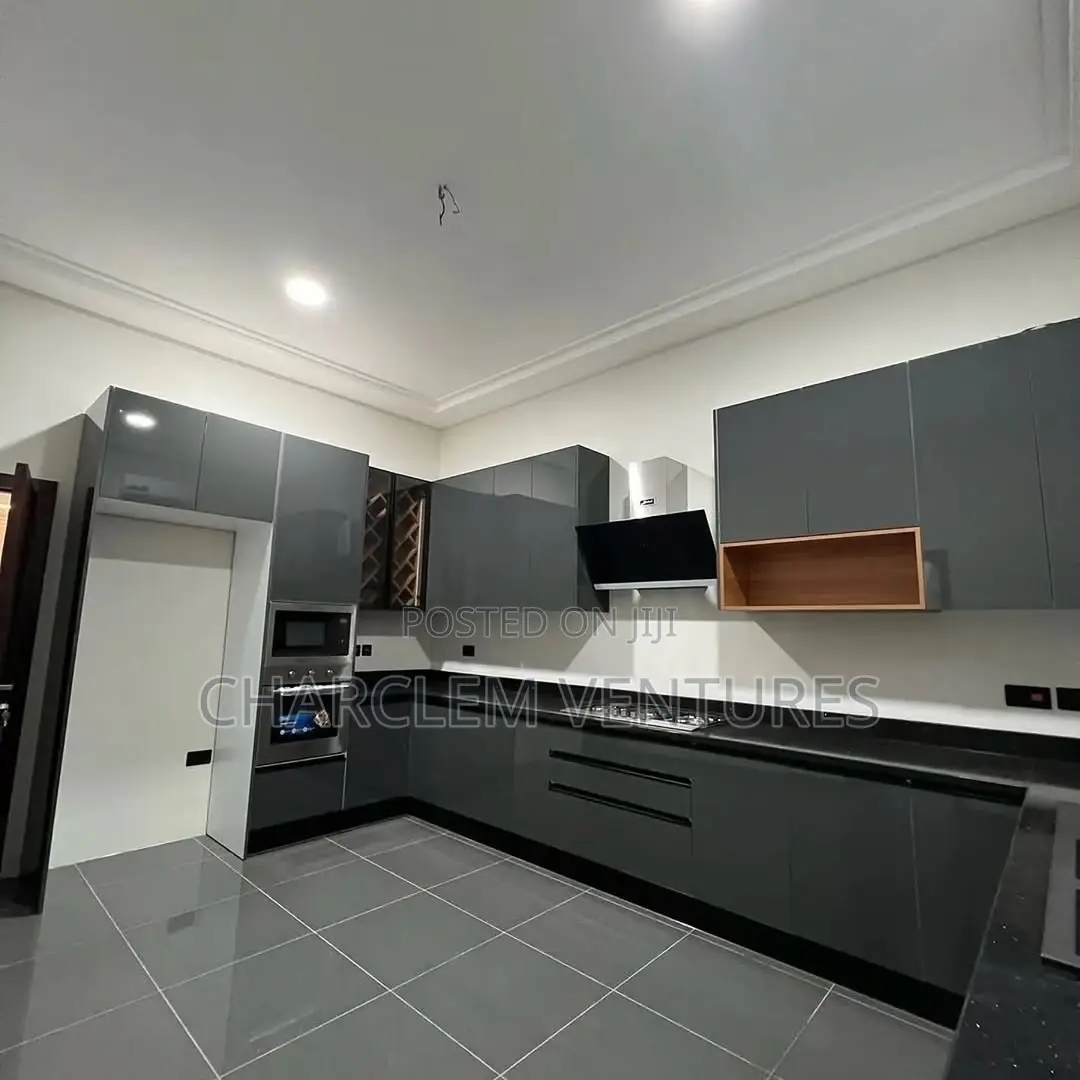 4bdrm House in Charclem Ventures, Adenta for sale