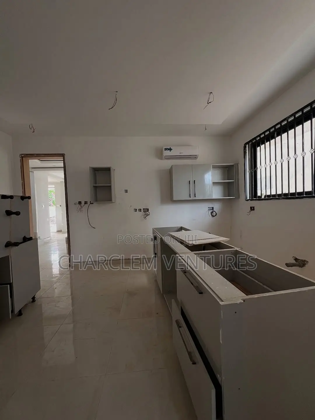 5bdrm House in Charclem Ventures, Dzorwulu for rent