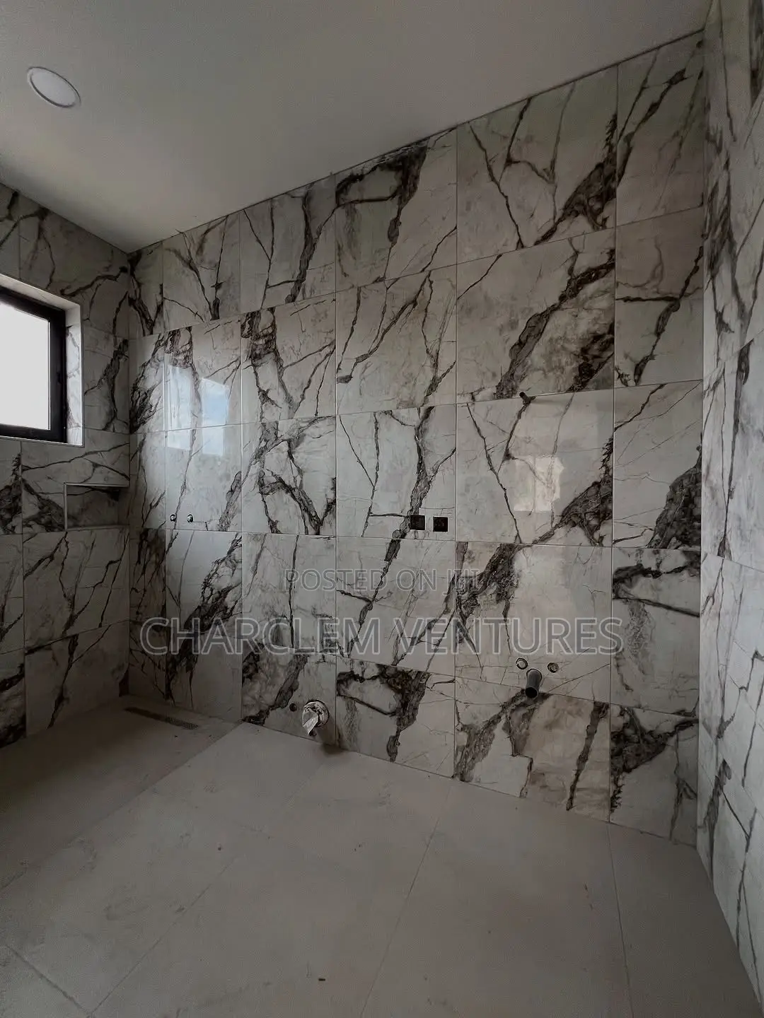 5bdrm House in Charclem Ventures, Dzorwulu for rent