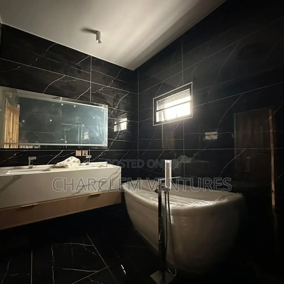 4bdrm House in Charclem Ventures, Accra Metropolitan for sale