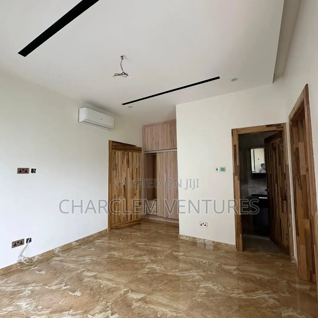 4bdrm House in Charclem Ventures, Accra Metropolitan for sale