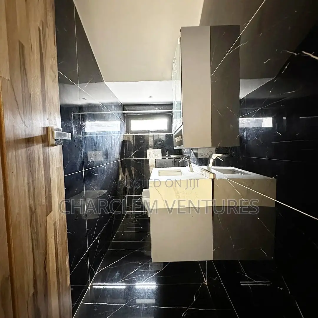 4bdrm House in Charclem Ventures, Accra Metropolitan for sale