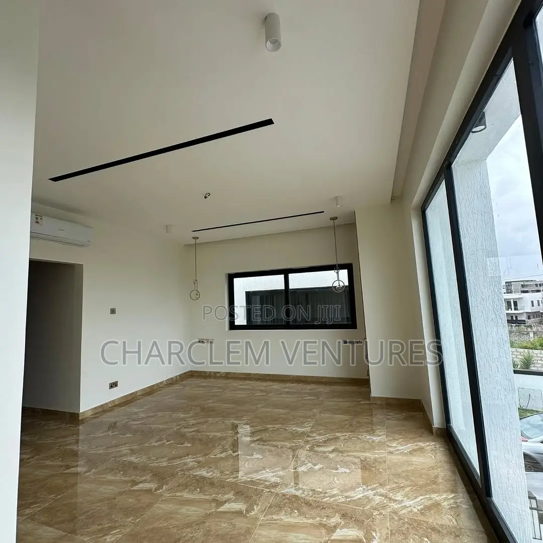 4bdrm House in Charclem Ventures, Accra Metropolitan for sale